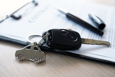 Tłumaczenie dokumentów samochodowych – dowiedz się więcej o kosztach i obowiązujących przepisach